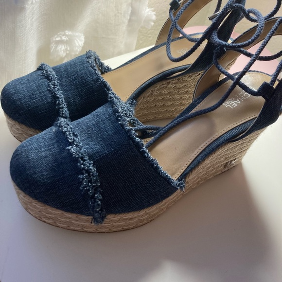 Michael Kors wedges NEW - Picture 3 of 10